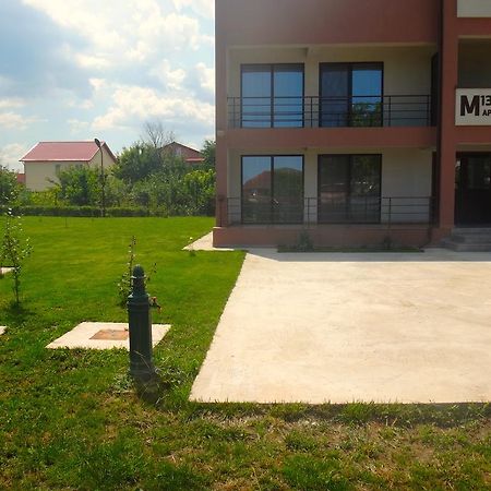 M13 Apartments ナボダリ エクステリア 写真
