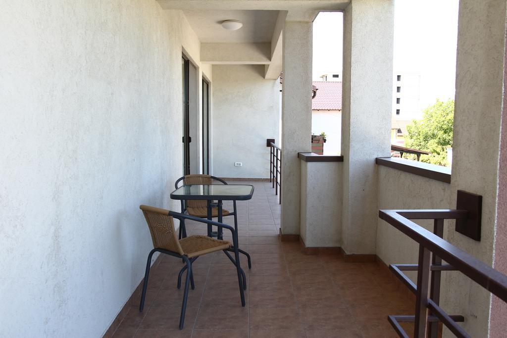 M13 Apartments ナボダリ エクステリア 写真